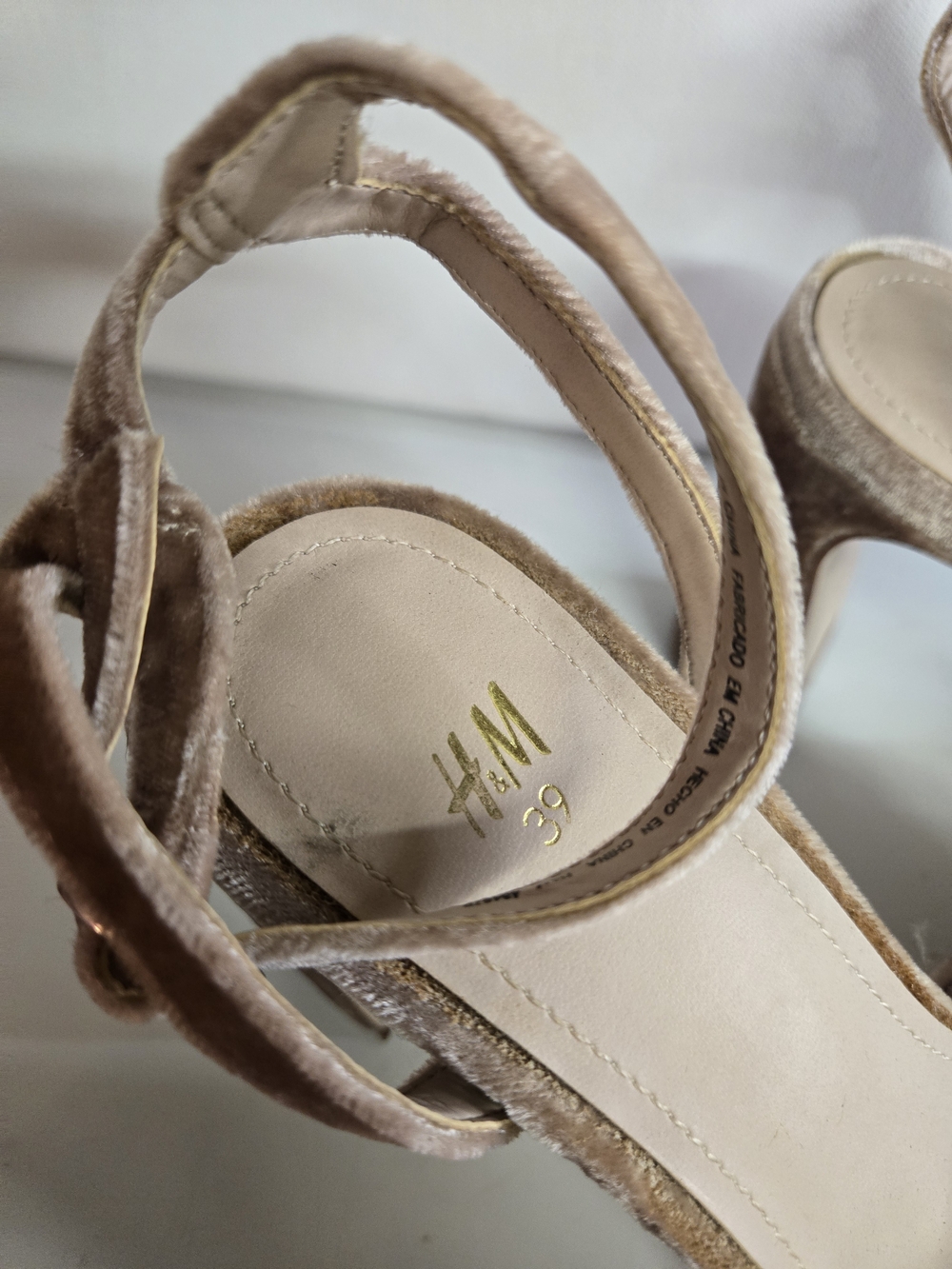 H&M Taupe Velvet Knot Platform Sandals - Picture 3 of 11